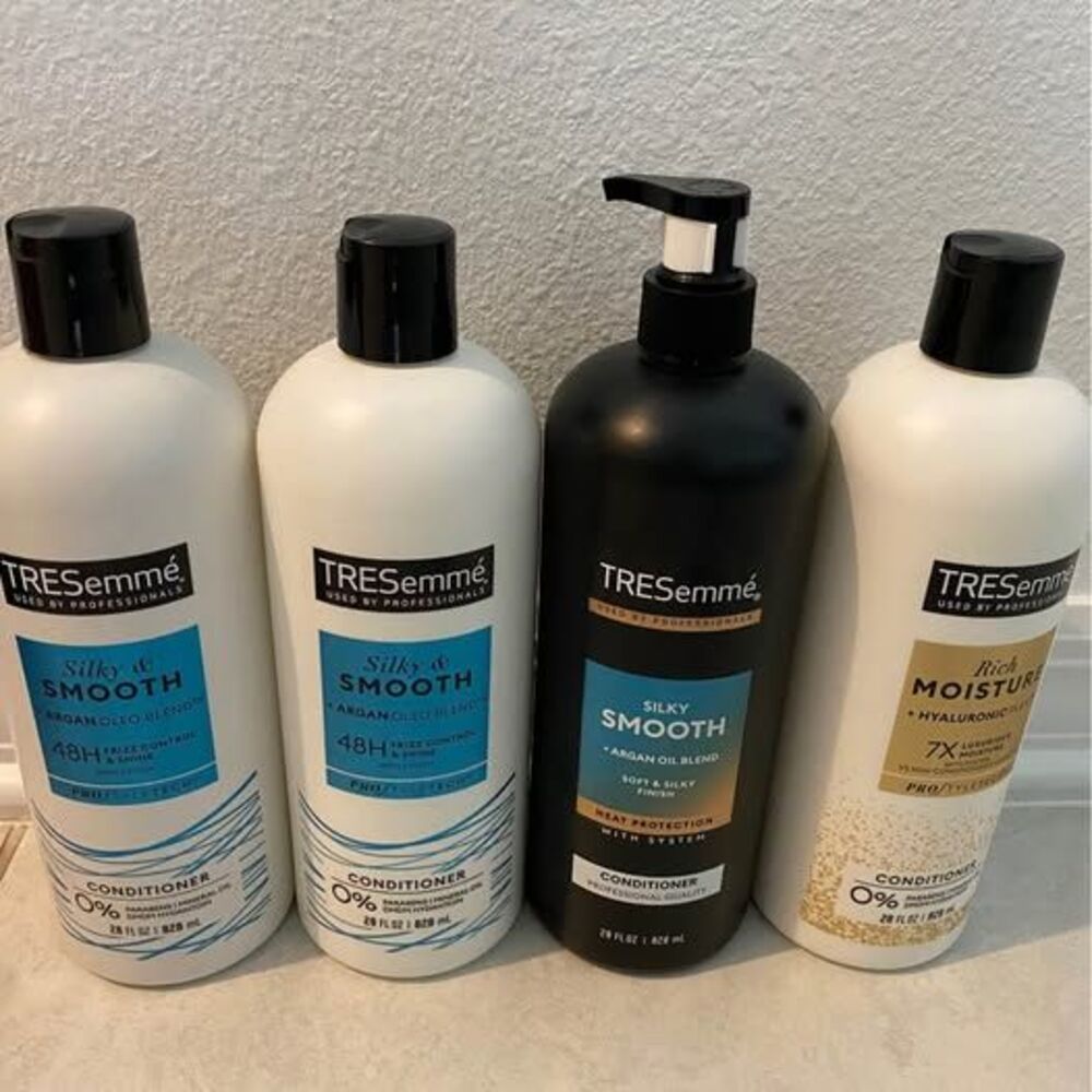 4 brand new Tresemme conditioner 28 oz bundle set